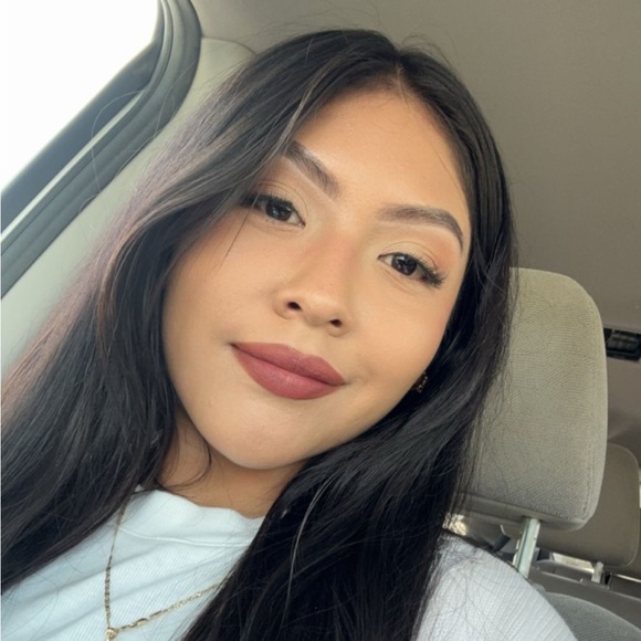 Meet your Posher, Esmeralda - Picture 1 of 1